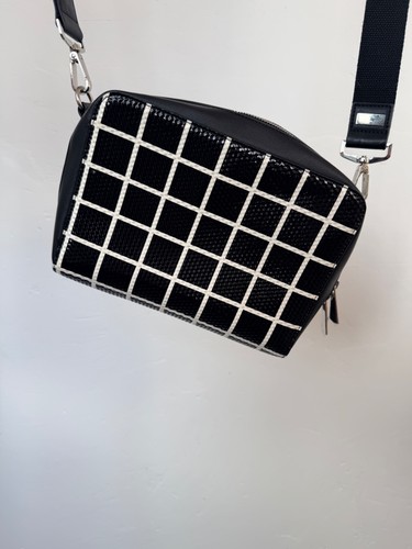 Limited edition black white - limited,