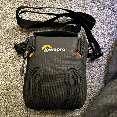 Lowepro adventura 115 - sh, iii