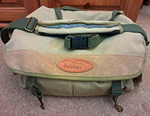 Kalahari green padded camera - green,