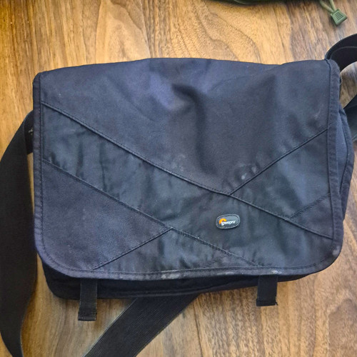 Lowepro black camera - lowepro,