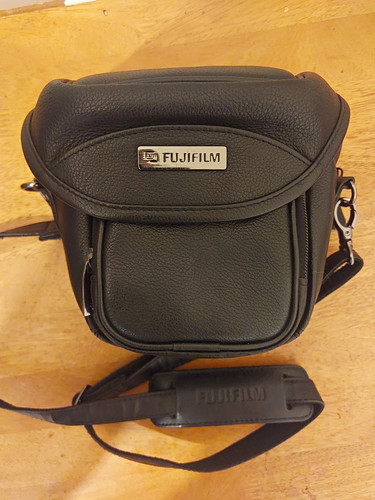 Fujifilm black camera - fujifilm,