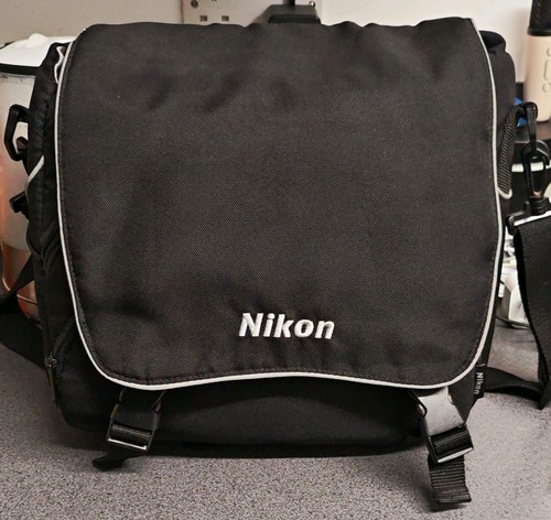 Nikon black padded - black, camera