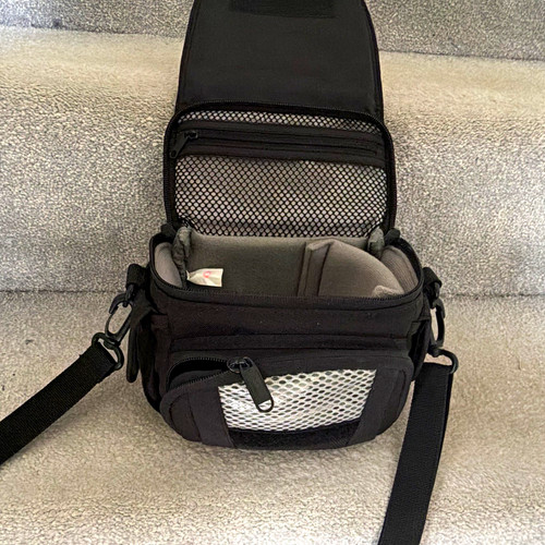 Black nylon padded - black, camera